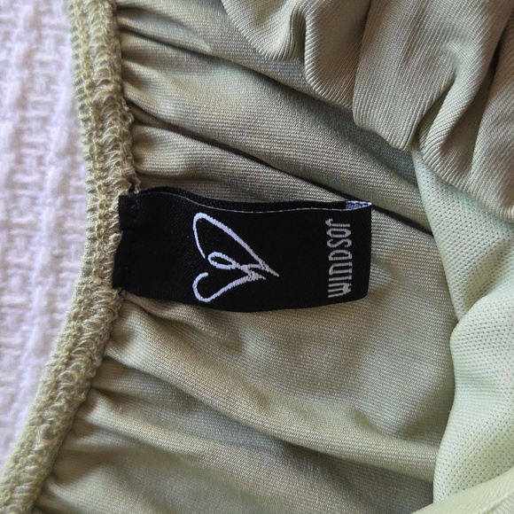 Windsor Olive Off-Shoulder Romper - Picture 2 of 6